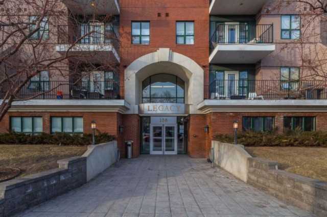 138 SE 18 Ave Calgary, AB T2G 5P9