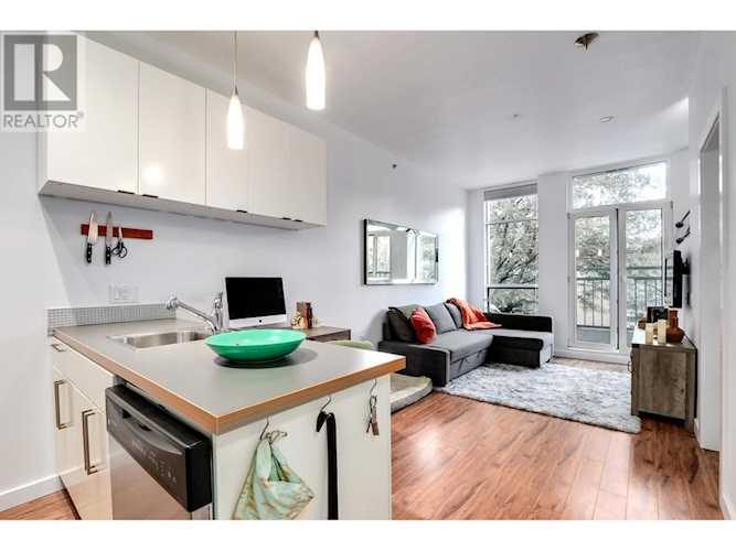 1 Cordova Street #207 Vancouver, BC V6A4H3