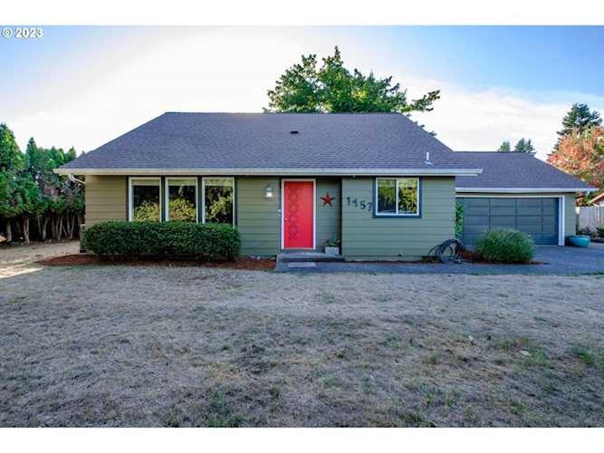 1457 N 5th CT Stayton, OR 97383