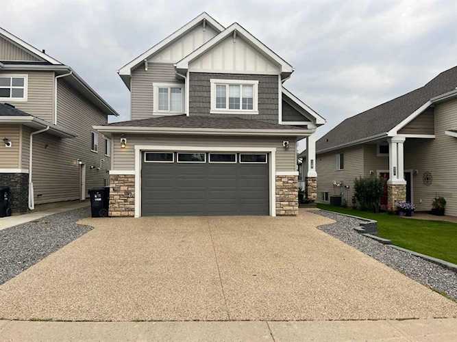 120 Dakin Dr Fort McMurray, AB T9K 0