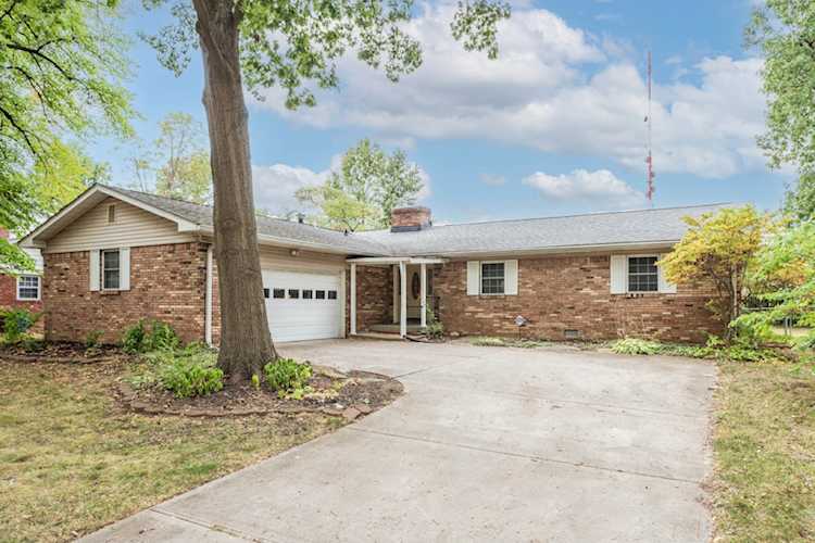 8524 Skyway Dr Indianapolis, IN 46219 | MLS 21942634 Photo 1