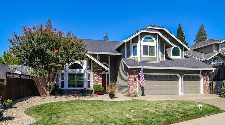 5208 Par Place Rocklin, CA 95677