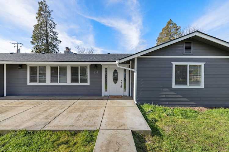 135 Heather Ln Shady Cove, OR 97539