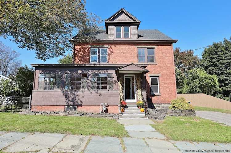 93 Hoffman Street Kingston, NY 12401