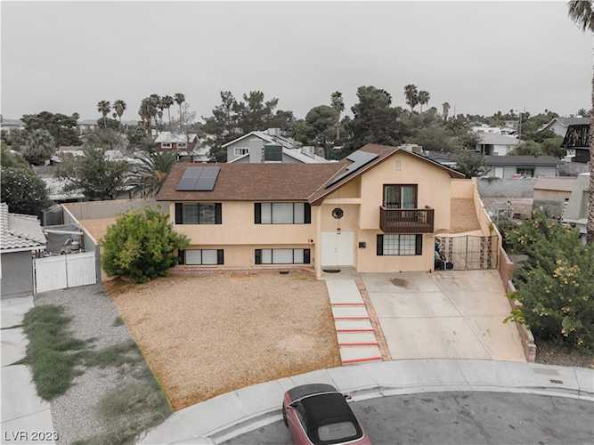 4137 Oxnard Circle Las Vegas, NV 89121