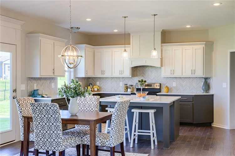 9196 Green Rd Lenexa, KS 66227