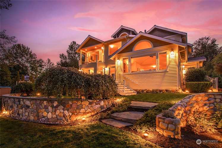 1726 Vernon Rd Lake Stevens, WA 98258