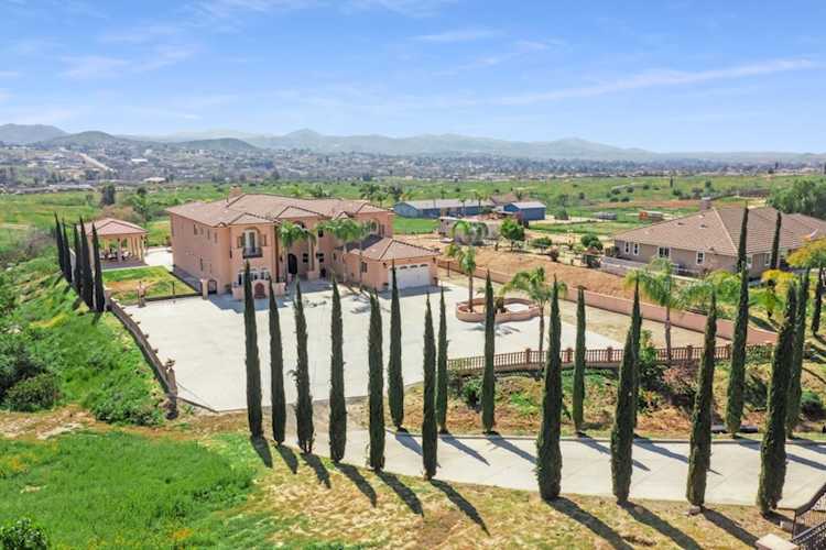 18335 Newman Ave Avenue Riverside, CA 92508