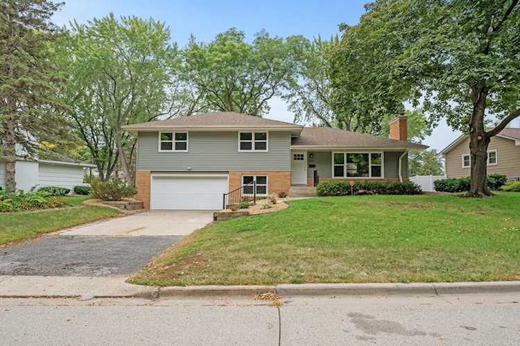 4901 Larkspur Lane Edina, MN 55435