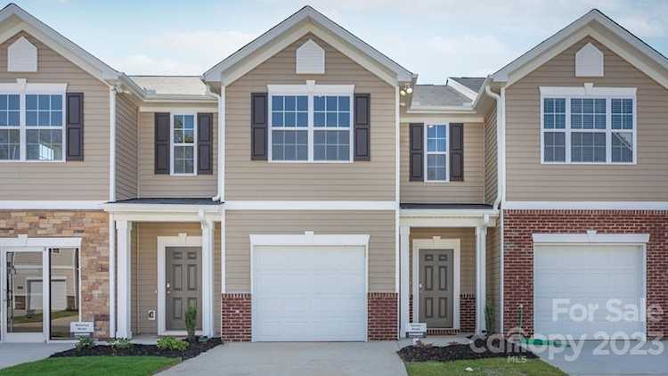 5679 Carrington Ct Trinity, NC 27370