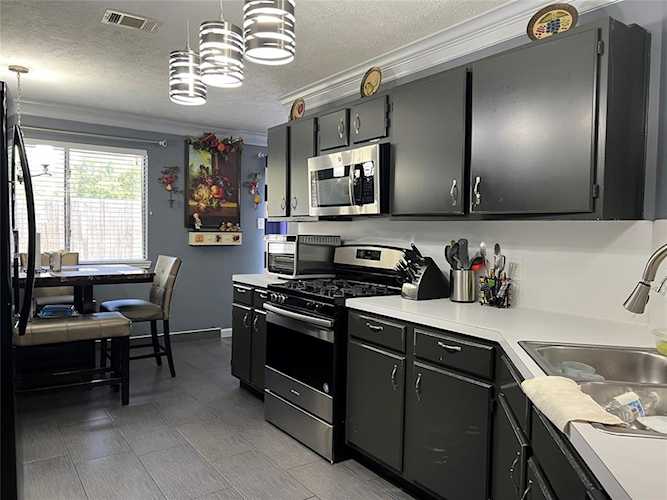 16027 Broadridge Road Houston, TX 77053