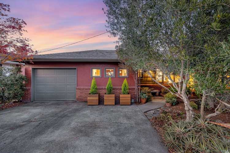 9 El Rose Drive Petaluma, CA 94952 | MLS 322102831 Photo 1