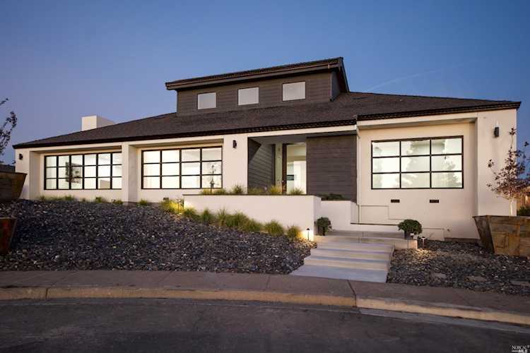 3740 Woodbourne Place Santa Rosa, CA 95403 | MLS 322098449 Photo 1