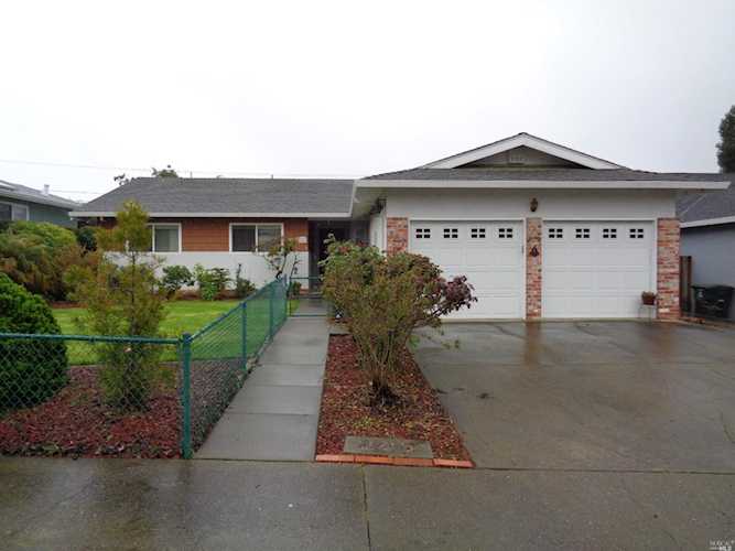 307 Dryden Drive Vallejo, CA 94591 | MLS 323016129 Photo 1