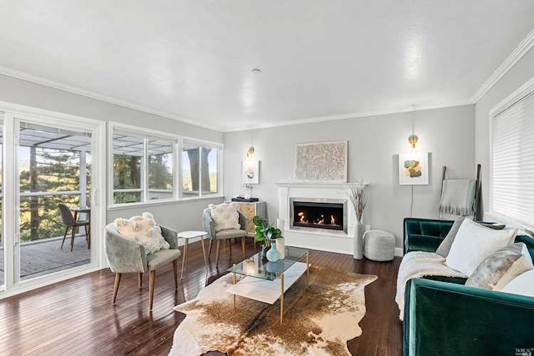 42 Redwood Road Fairfax, CA 94930 | MLS 323004426 Photo 1