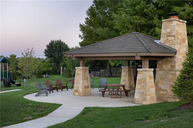 14028 Ballentine St Overland Park, KS 66221