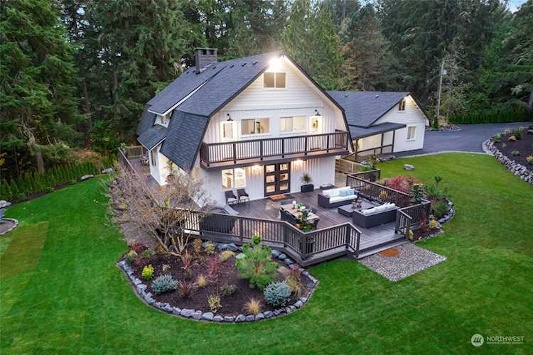 4501 Hemlock Ln NW Gig Harbor, WA 98335