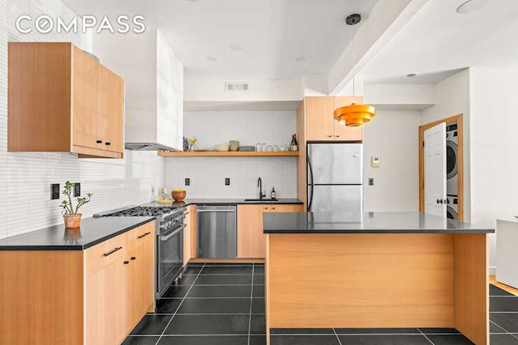 1611 Bergen St #2 Brooklyn, NY 11213