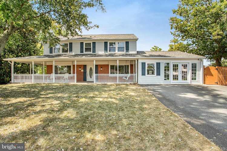 4118 Port Rae Ln For Sale in Fairfax Photo 1