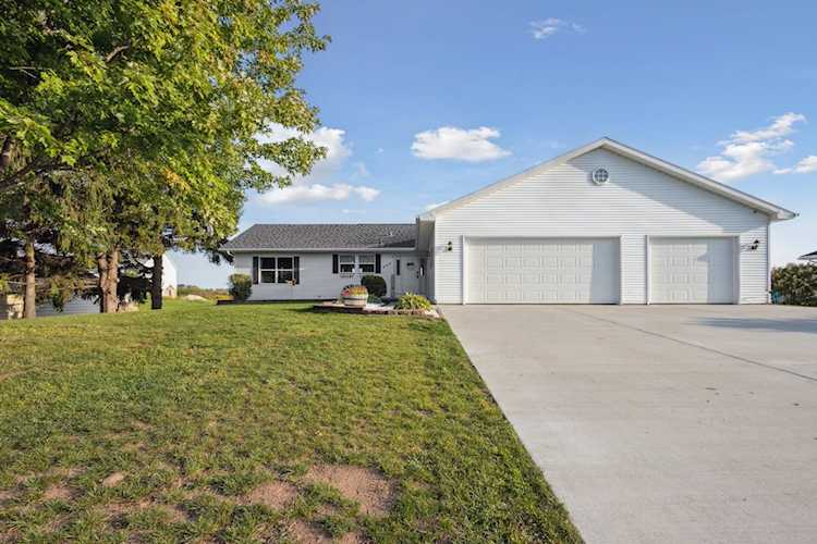 602 Heritage Rd Luxemburg, Village of Luxemburg, WI 54217