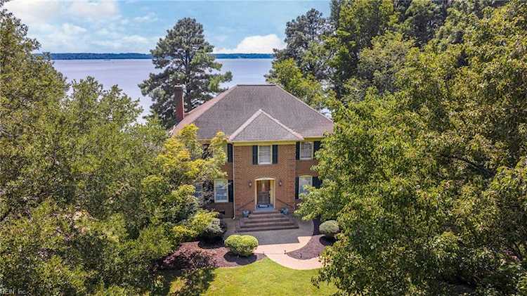 2523 Manion Dr Williamsburg, VA 23185