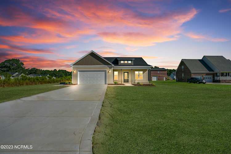 540 Broomcorn Ln Kinston, NC 28504