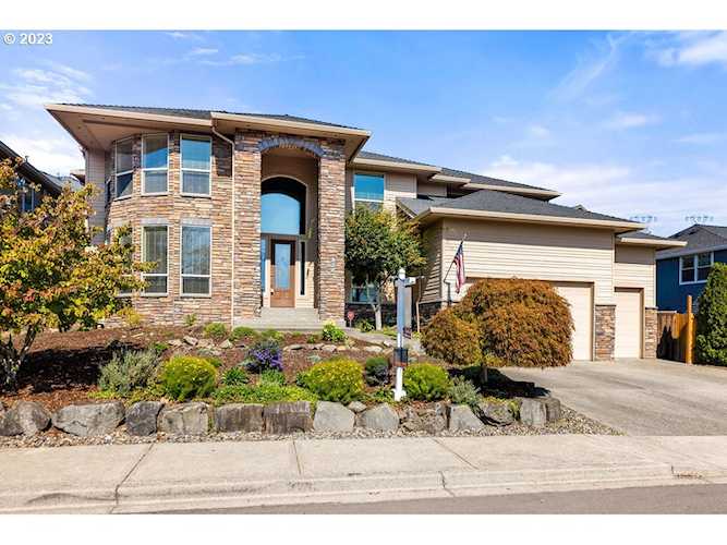 323 W Y ST Washougal, WA 98671
