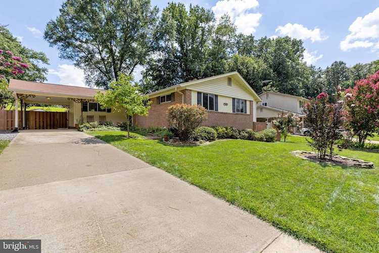 5005 Wheatstone Dr Fairfax, VA 22032
