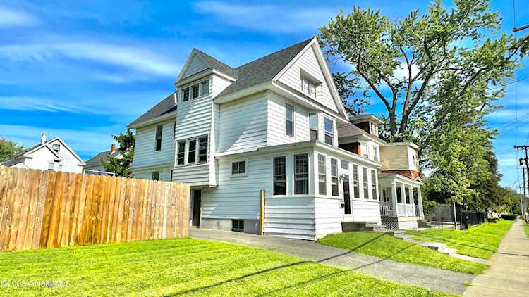 743 Myrtle Ave Albany, NY 12208 | MLS 202325322 Photo 1