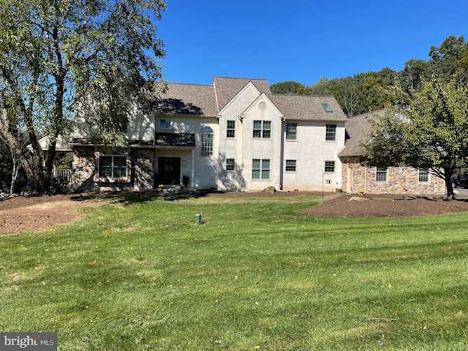 213 Nottingham Dr Spring City, PA 19475