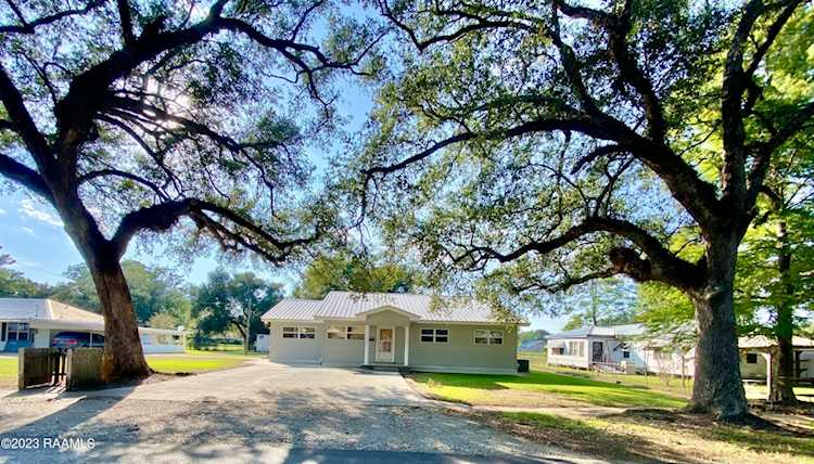 727 Lewis Street St. Martinville, LA 70582