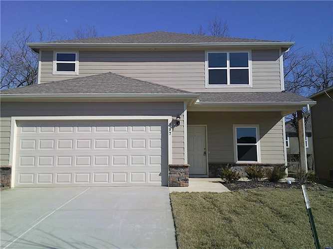 707 Roseberry Dr Paola, KS 66071
