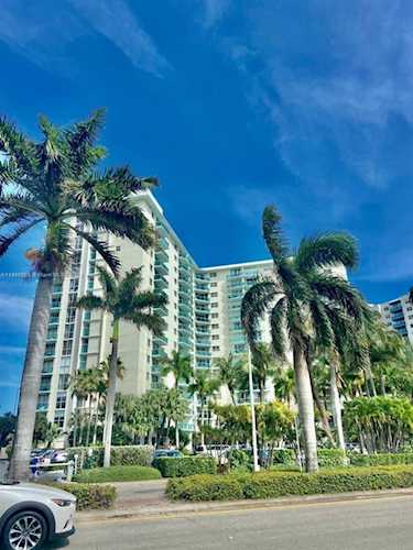 3801 S Ocean Dr #12M Hollywood, FL 33019