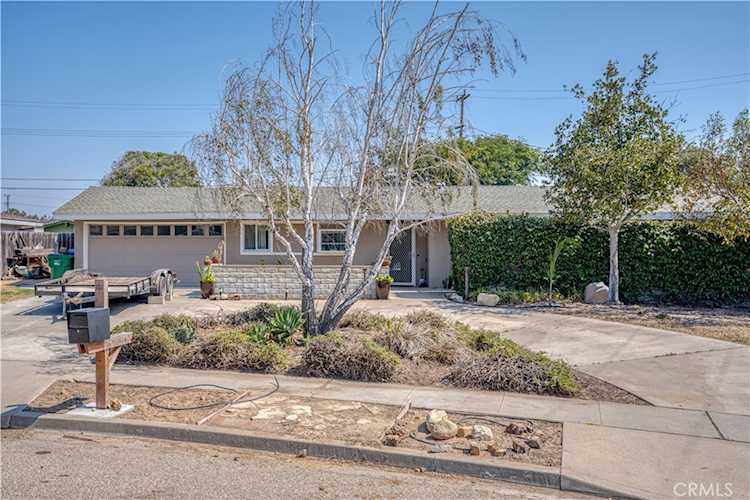 3330 Ferndale Dr Santa Maria, CA 93455