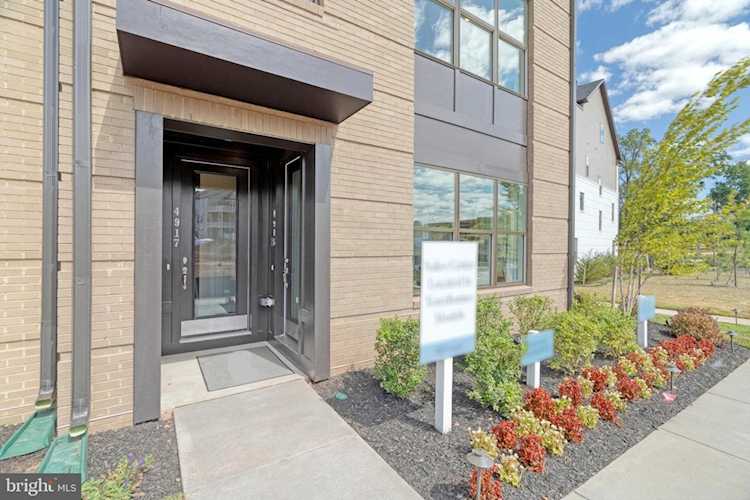 02 Yesler Ave Chantilly, VA 20151