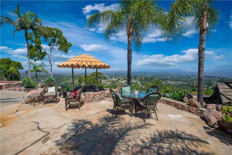 6549 Indian Trail Way Fallbrook, CA 92028