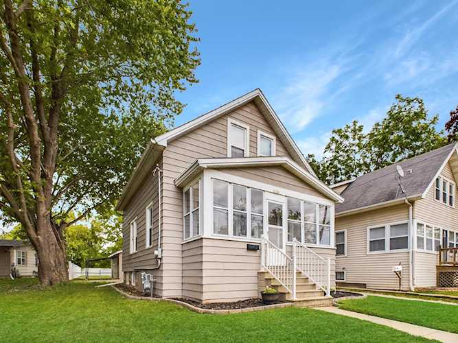 1104 Bay Shore Dr Oshkosh, City of Oshkosh, WI 54901-5408