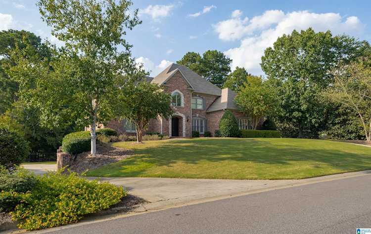 835 Bishops Court Hoover, AL 35242
