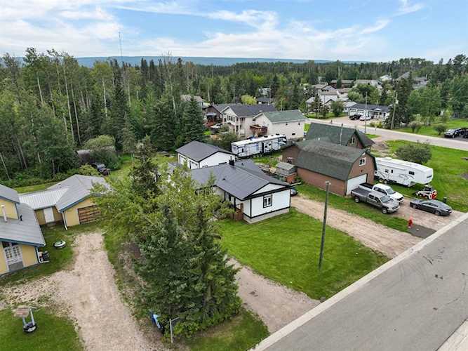 52 Poplar Crescent Gregoire Lake Estates, AB T9H 5