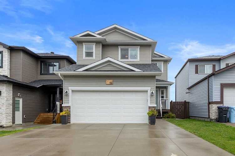 116 Pearson Dr Fort McMurray, AB T9H 4