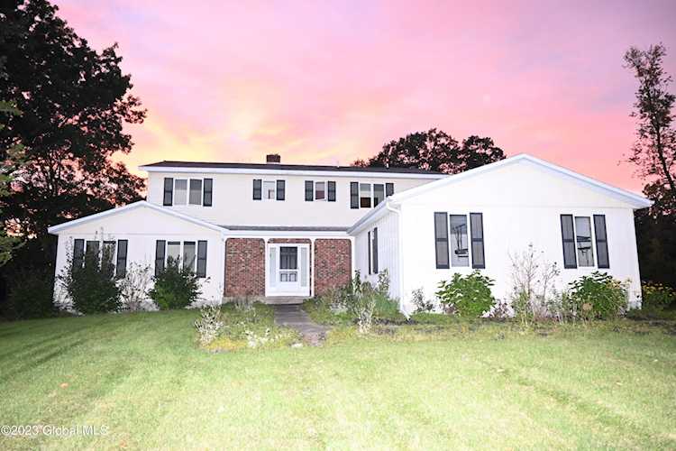 12 Nott Rd Rexford, NY 12148
