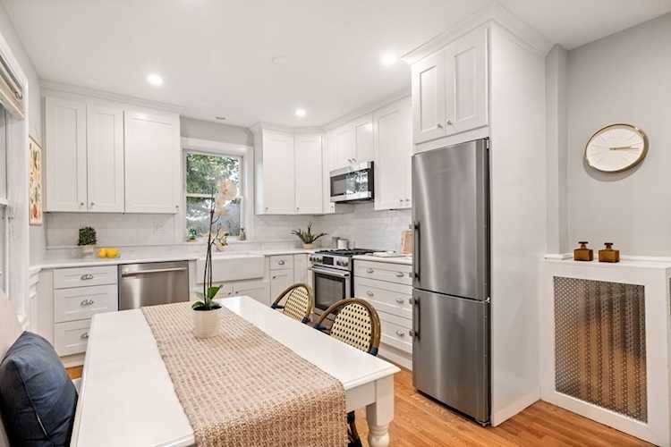 234 Lakeview Ave #6 Cambridge, MA 02138