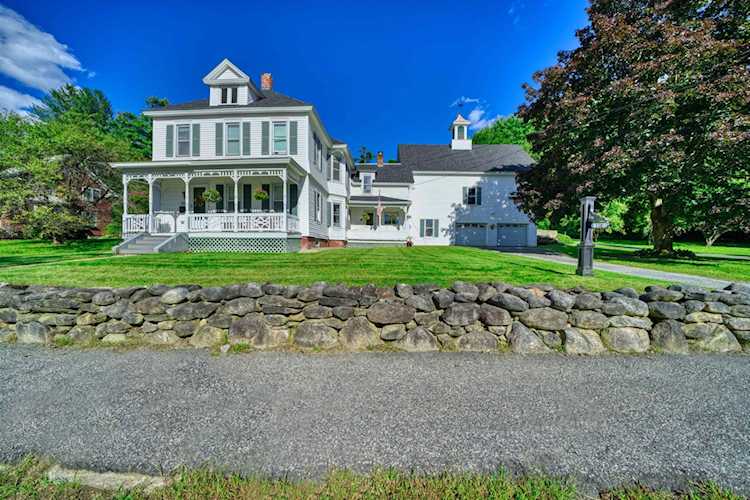 110 Laurel St Newport, NH 03773
