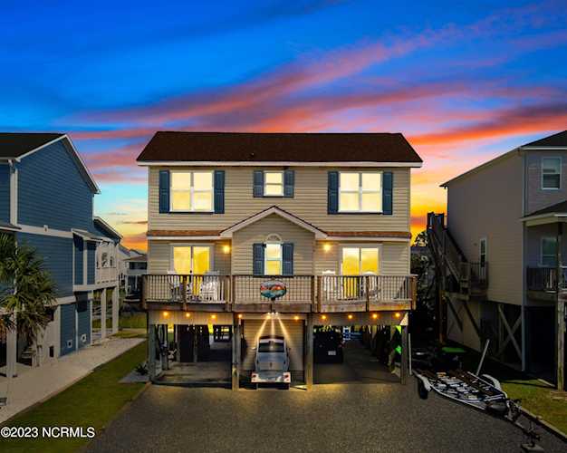 50 Wilmington St Ocean Isle Beach, NC 28469