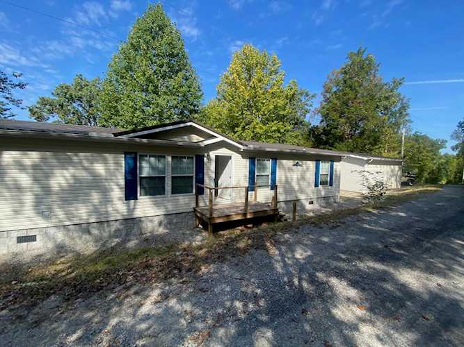 586 Spruce St Burnside, KY 42519 | MLS 23018614 Photo 1
