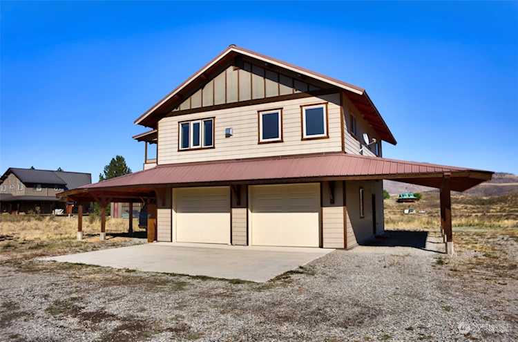 223 Twin Lakes Dr Winthrop, WA 98862