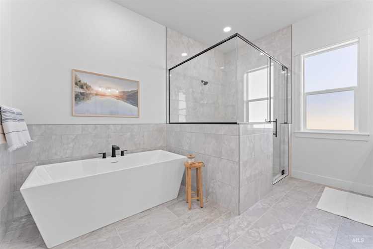 1962 N Argyll Ave Middleton, ID 83644