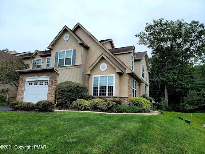 1712 Big Ridge Dr East Stroudsburg, PA 18302