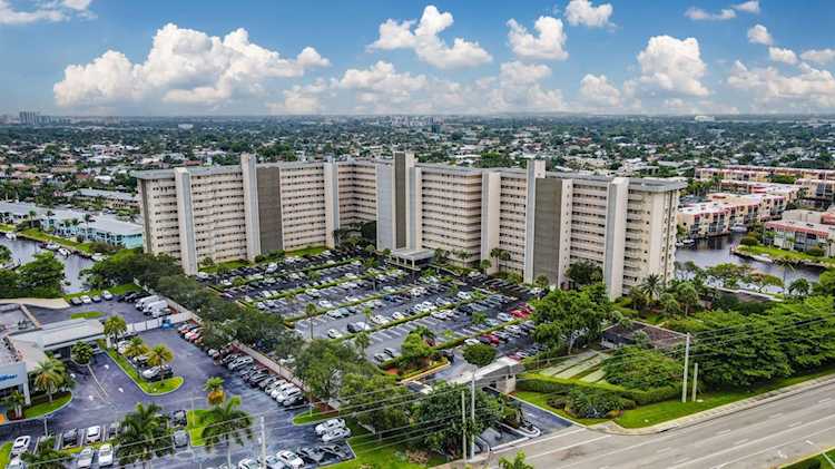 801 S Federal Highway #308 Pompano Beach, FL 33062