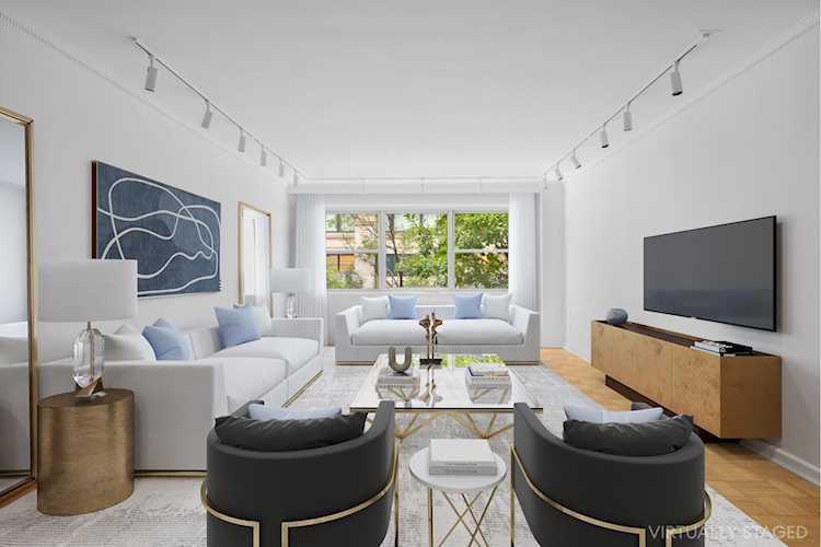 70 E 10th St #2V New York, NY 10003